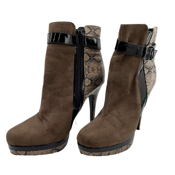 Call it Spring Womens Ankle Boots High Heels Closed Toe Faux Leather Side Zip 11 - Picture 1 of 9